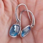 How to Identify Genuine Sapphires Like a Pro