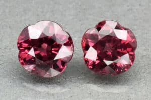 What Are the Benefits of Wearing Garnet?